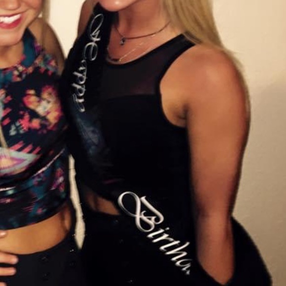 H&M Black crop top - Size Small - Picture 4 of 4